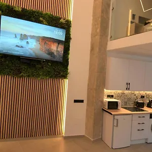 Biblioteca De Lujo En El Centro Historico De Apartamento Málaga